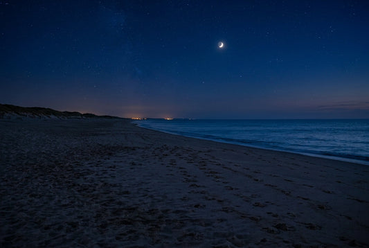 plage de nuit ciel etoiles lunes mer calme