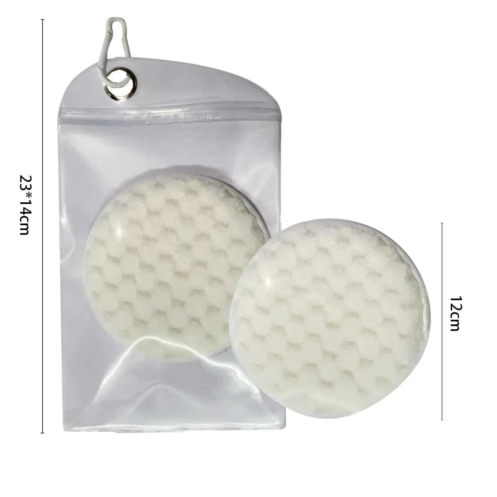 brosses pour enlever le sable des pieds et pochette blanc