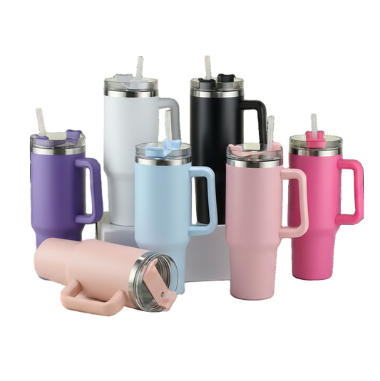 gourdes isothermes avec paille blanc rose noir blanc violet