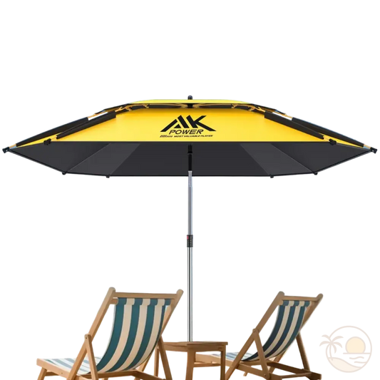 grand parasol de plage ouvert transats