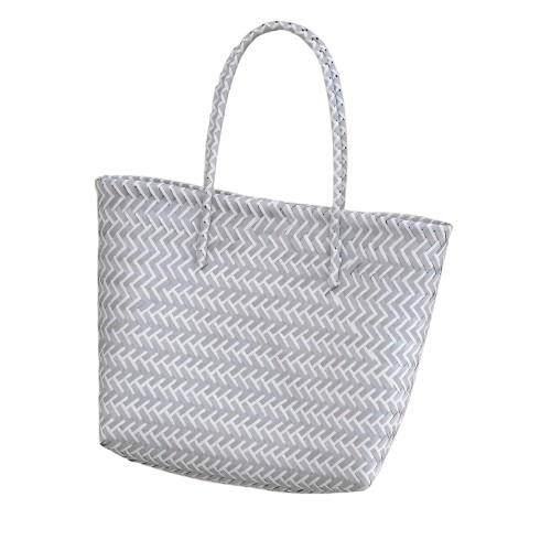 panier de plage en plastique gris clair