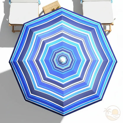 parasol de plage compact ouvert transats