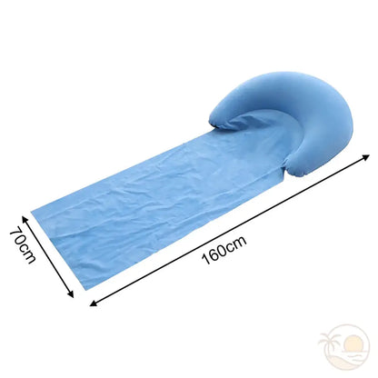 tapis de plage avec oreiller bleu