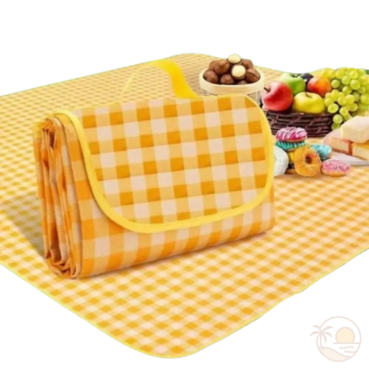 tapis de plage jaune ouvert