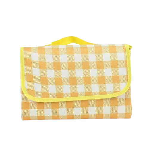 tapis de plage jaune plie